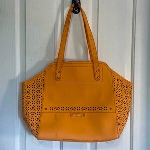 B. Makowsky tote